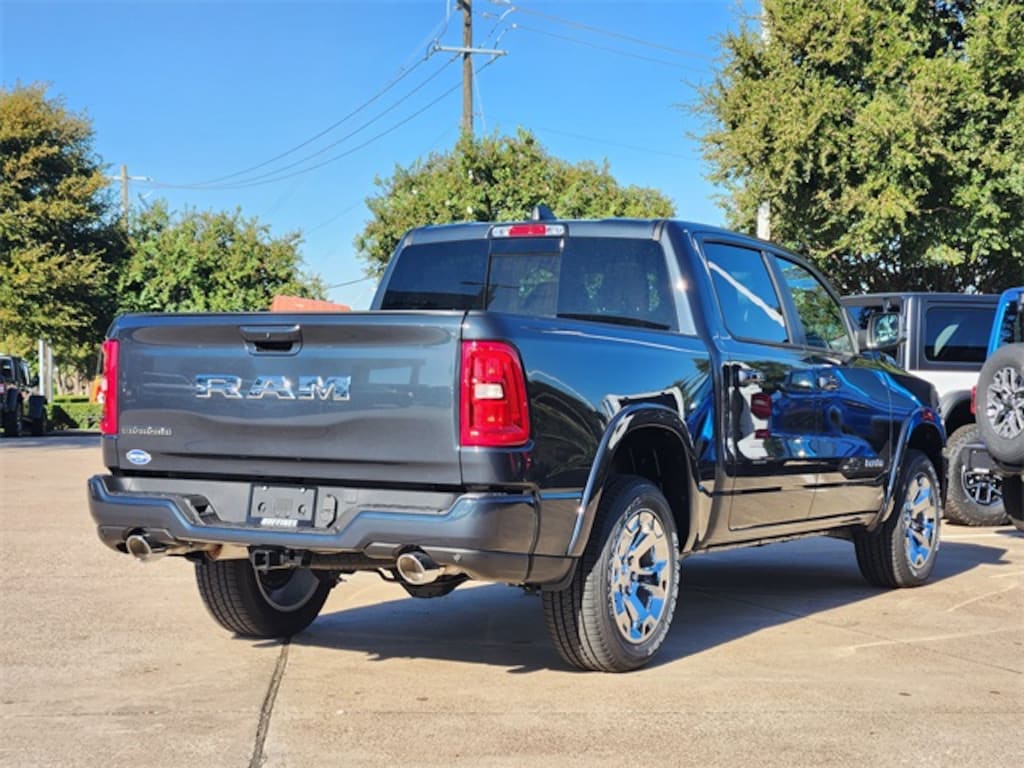 New 2026 Ram 1500 BIG HORN CREW CAB 4X2 5'7 BOX Pickup