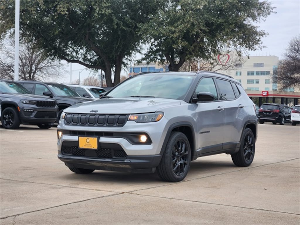 Used 2022 Jeep Compass Latitude SUV