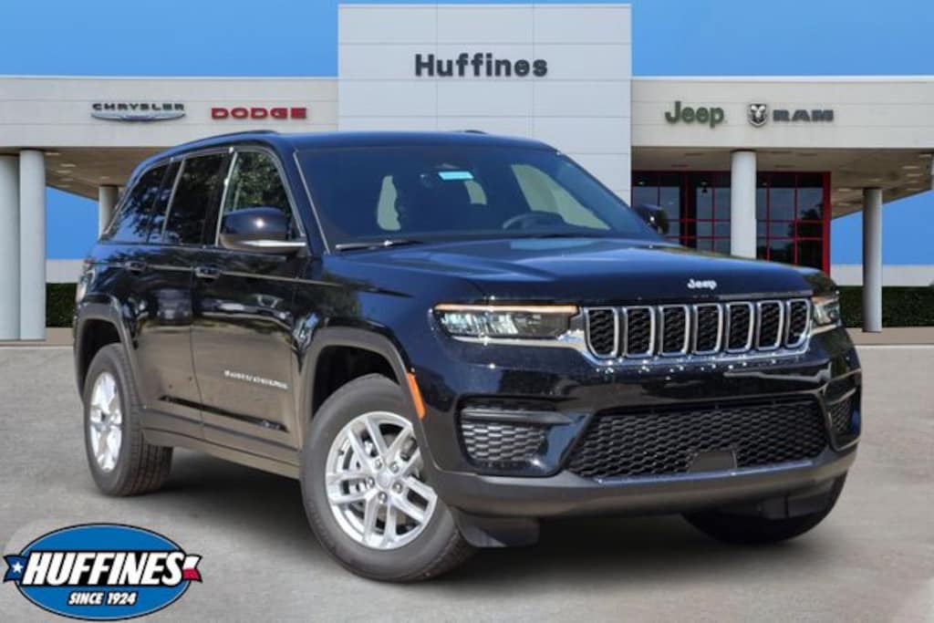 New 2026 Jeep Grand Cherokee LAREDO X 4X4 Sport Utility