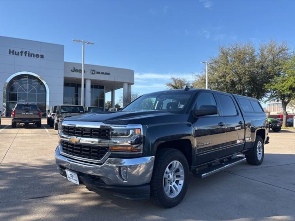 Used 2017 Chevrolet Silverado 1500 LT w/1LT Truck Crew Cab