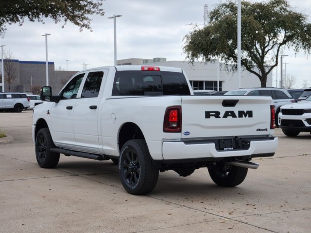 New 2026 Ram 2500 BLACK EXPRESS CREW CAB 4X4 6'4 BOX Pickup