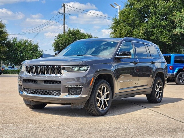 2024 Jeep Grand Cherokee Limited photo 2