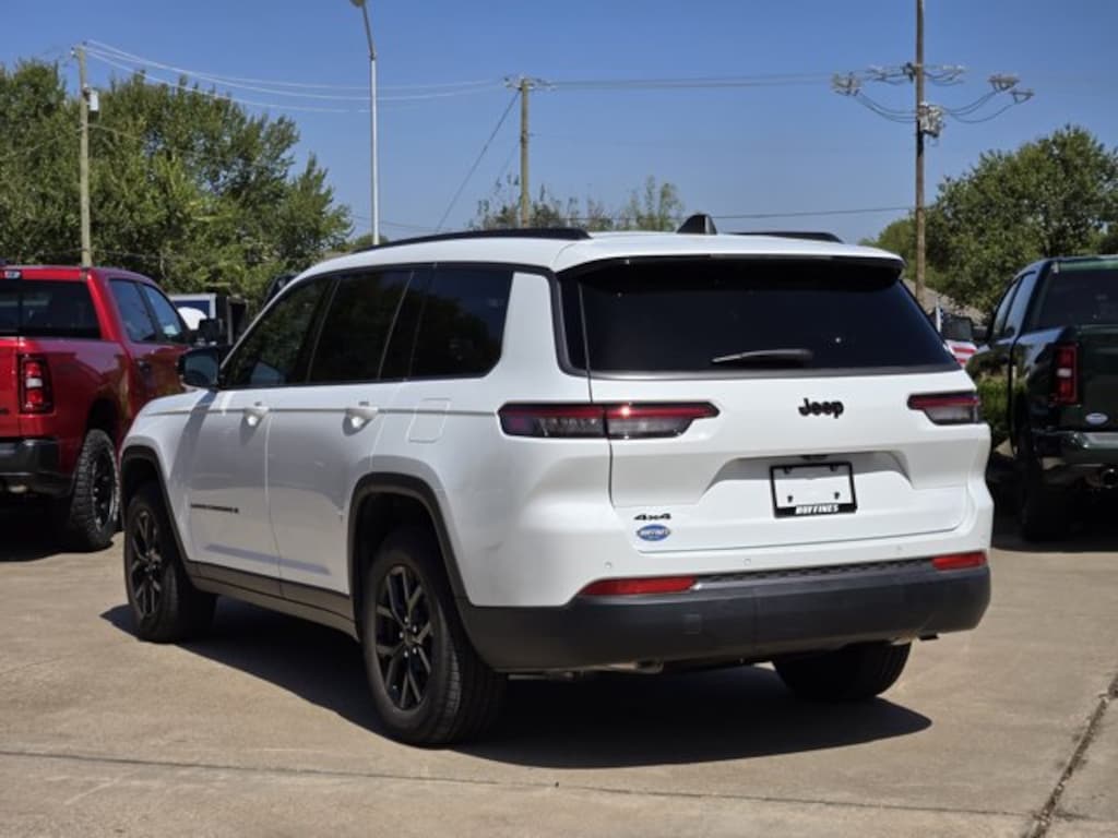 New 2026 Jeep Grand Cherokee L LAREDO ALTITUDE 4X4 Sport Utility
