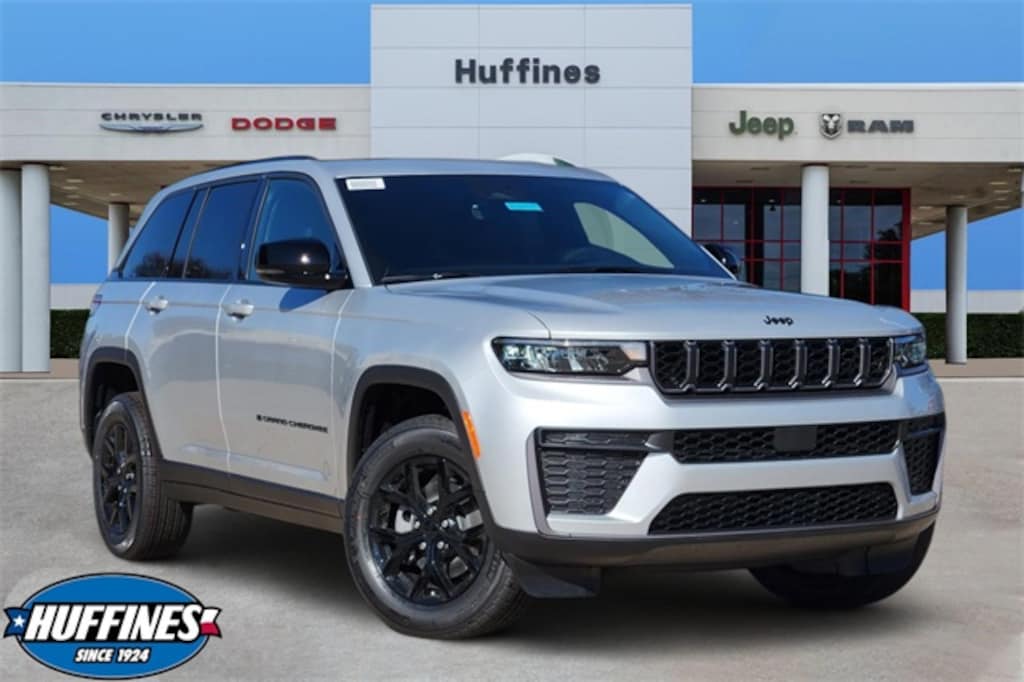 New 2026 Jeep Grand Cherokee LAREDO ALTITUDE 4X4 Sport Utility