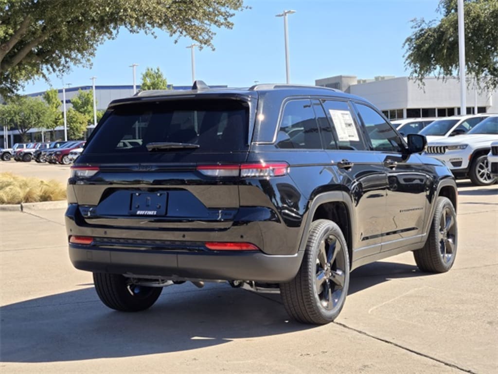 New 2025 Jeep Grand Cherokee LIMITED 4X4 Sport Utility