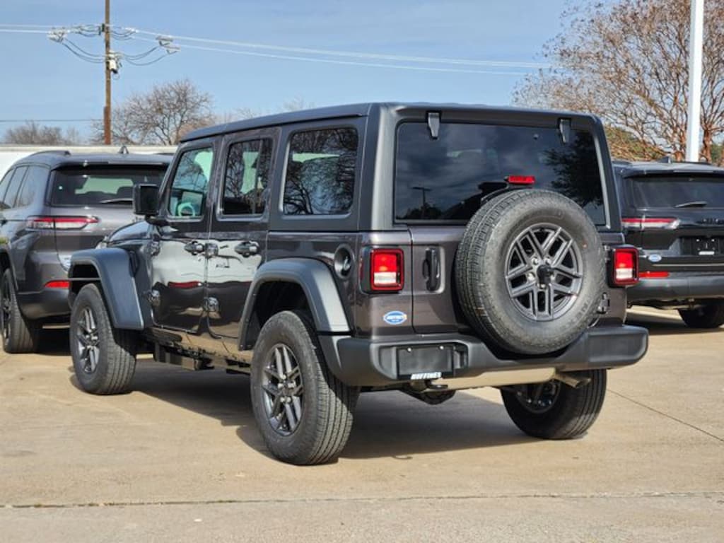 New 2026 Jeep Wrangler 4-DOOR SPORT S Sport Utility