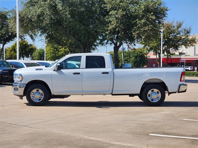 2024 Ram 2500 Tradesman photo 4