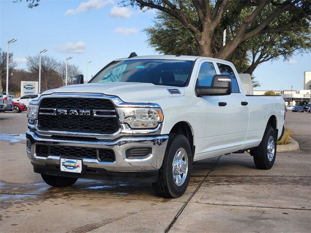 2024 Ram 2500 Tradesman photo 2