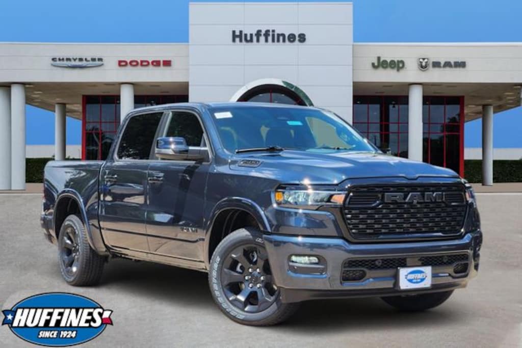 New 2026 Ram 1500 LONE STAR CREW CAB 4X2 5'7 BOX Pickup