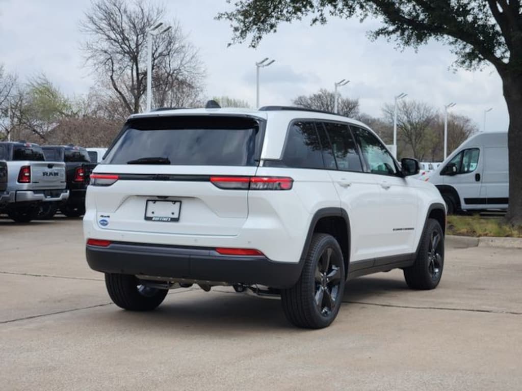 New 2026 Jeep Grand Cherokee LIMITED 4X4 Sport Utility