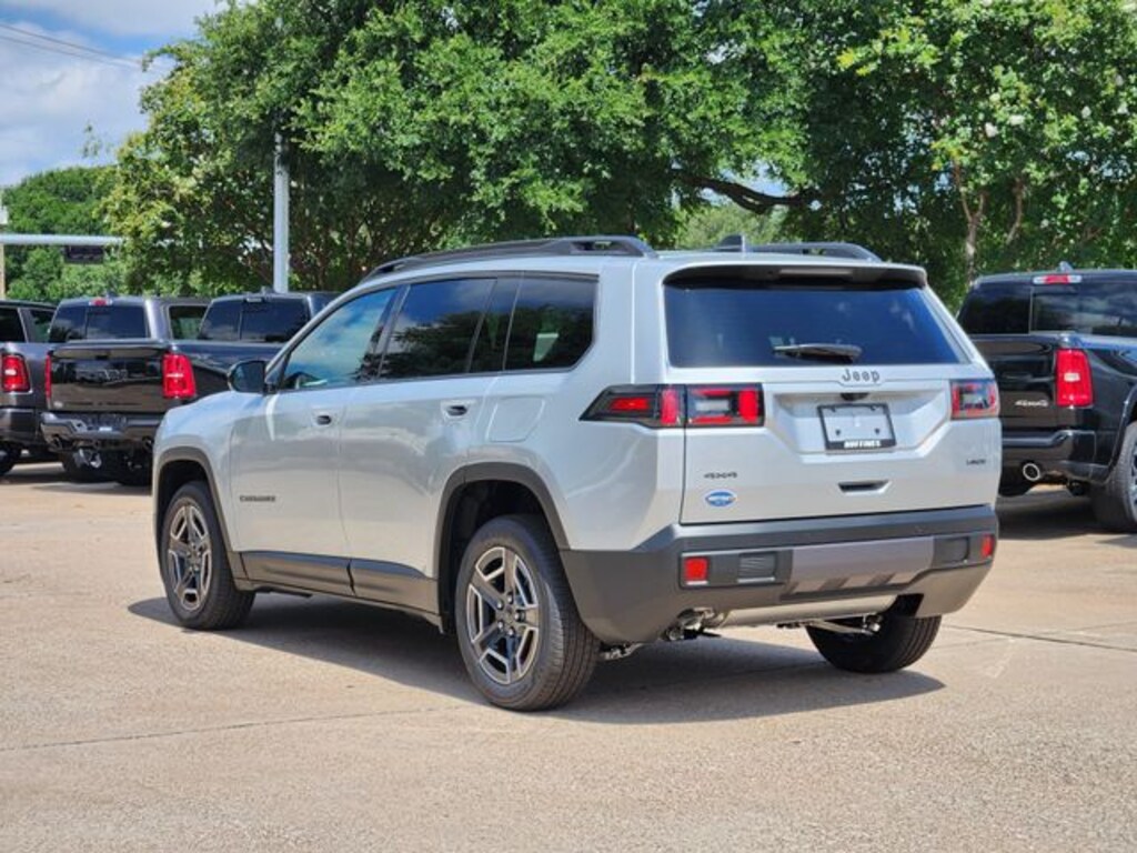 New 2026 Jeep Cherokee LAREDO 4X4 Sport Utility