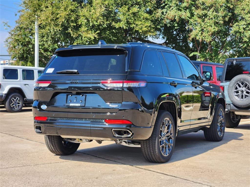 New 2025 Jeep Grand Cherokee SUMMIT 4X4 Sport Utility