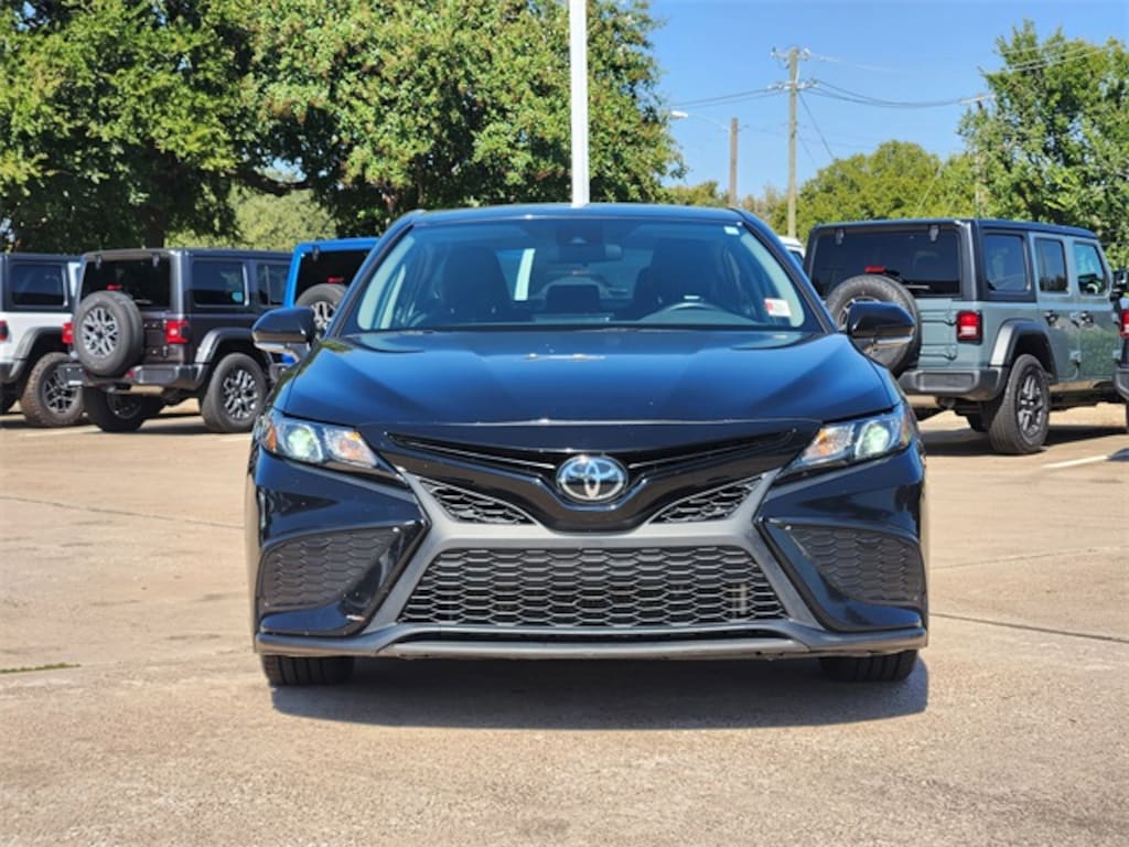 Used 2024 Toyota Camry SE Sedan