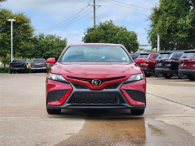 2024 Toyota Camry SE photo 2