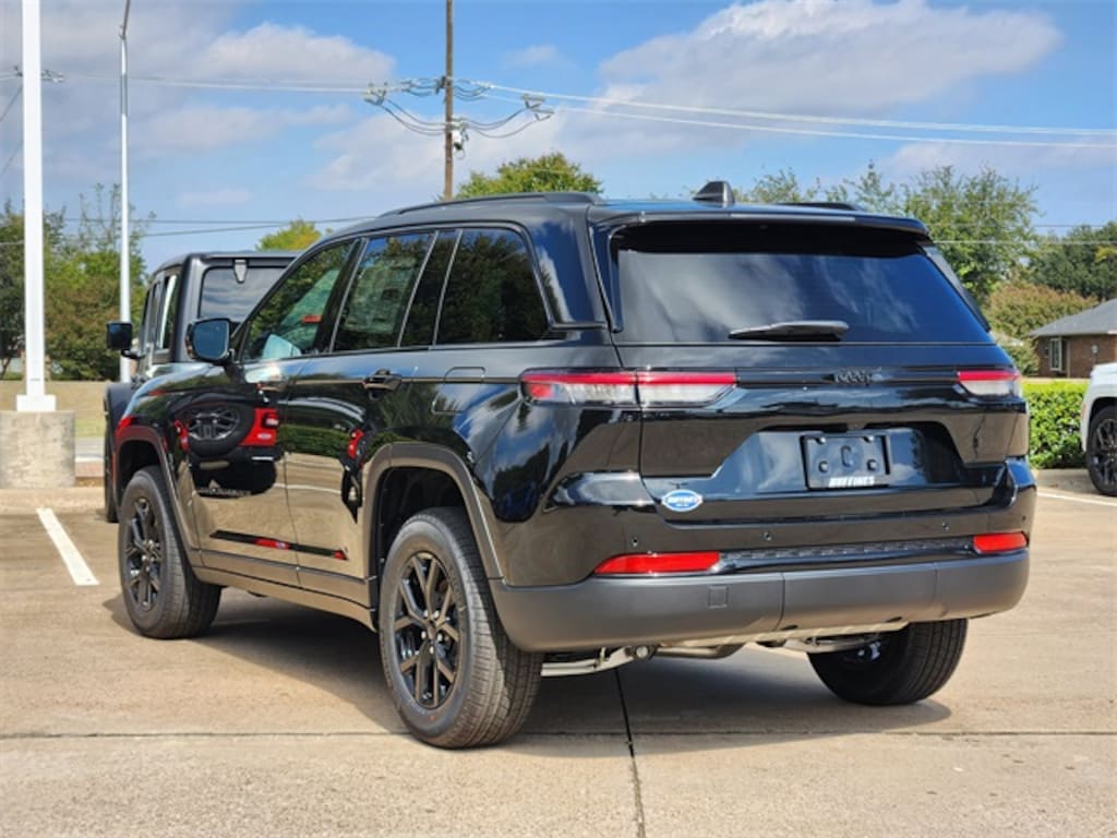 New 2025 Jeep Grand Cherokee ALTITUDE X 4X2 Sport Utility