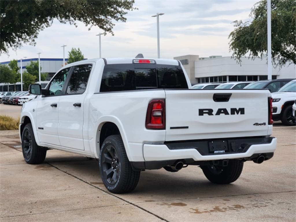 New 2026 Ram 1500 BIG HORN CREW CAB 4X4 5'7 BOX Pickup