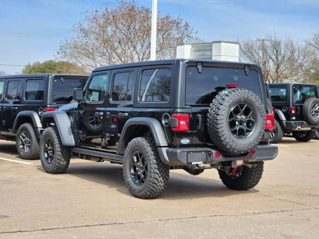 New 2026 Jeep Wrangler 4-DOOR WILLYS Sport Utility