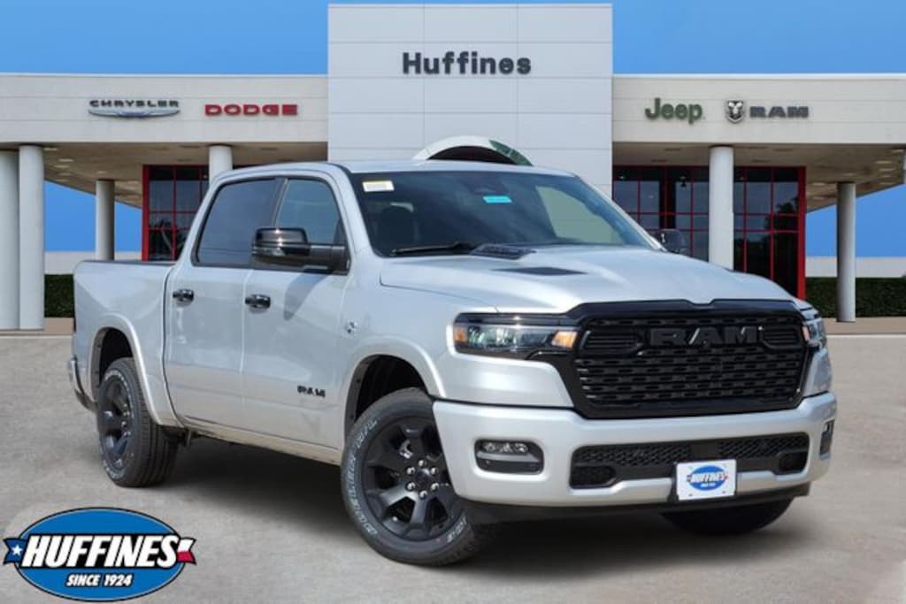 New 2026 Ram 1500 LONE STAR CREW CAB 4X4 5'7 BOX Pickup