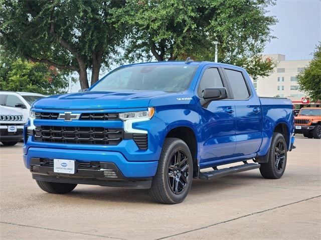 2023 Chevrolet Silverado 1500 RST photo 3