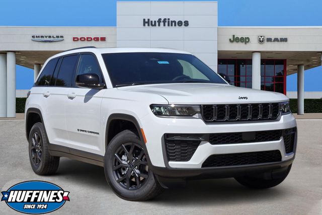 2027 Jeep Grand Cherokee 2 Row LAREDO 4X4 Sport Utility