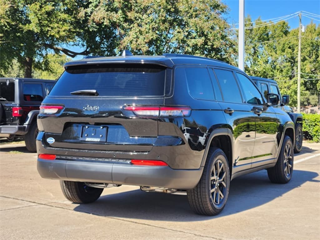 New 2025 Jeep Grand Cherokee L ALTITUDE X 4X2 Sport Utility