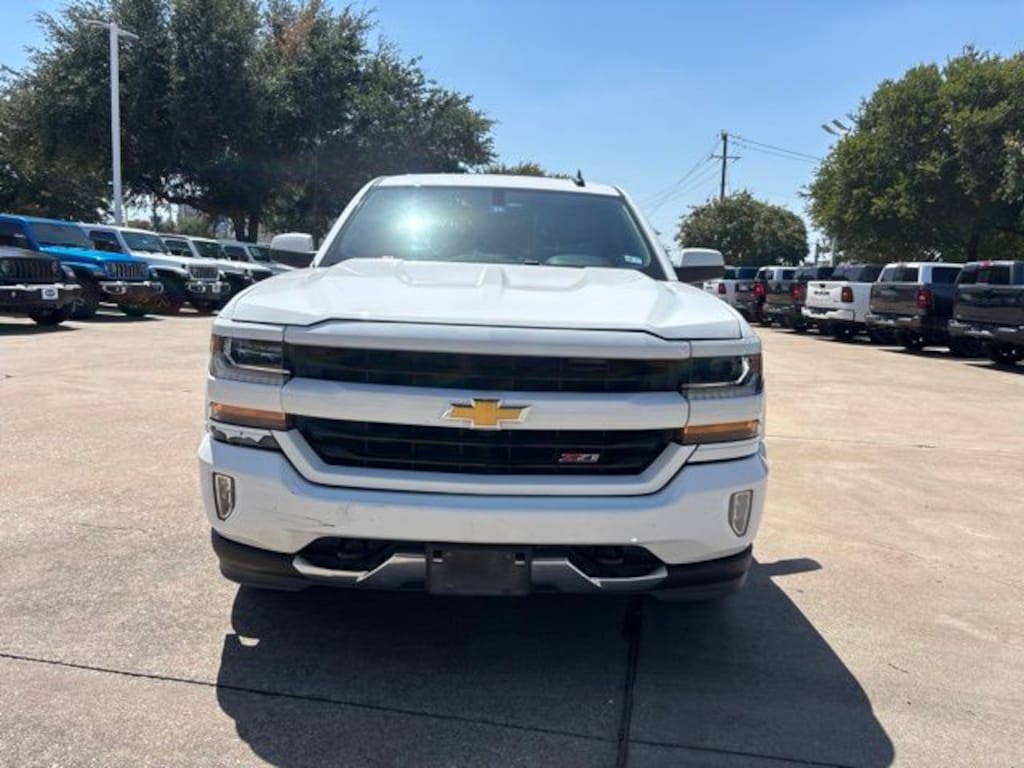 Used 2018 Chevrolet Silverado 1500 LT Truck Crew Cab