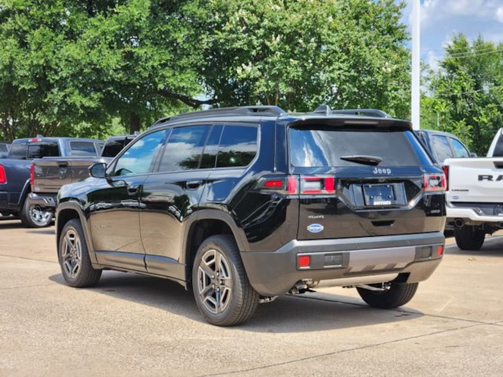 New 2026 Jeep Cherokee LAREDO 4X4 Sport Utility