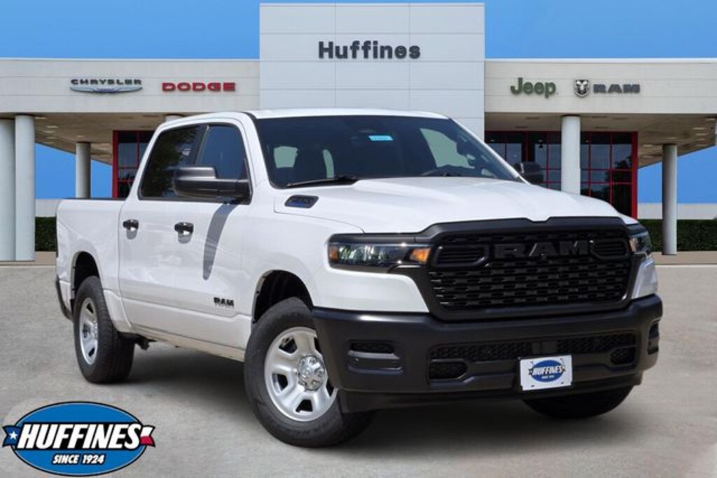 New 2026 Ram 1500 TRADESMAN CREW CAB 4X4 5'7 BOX Pickup