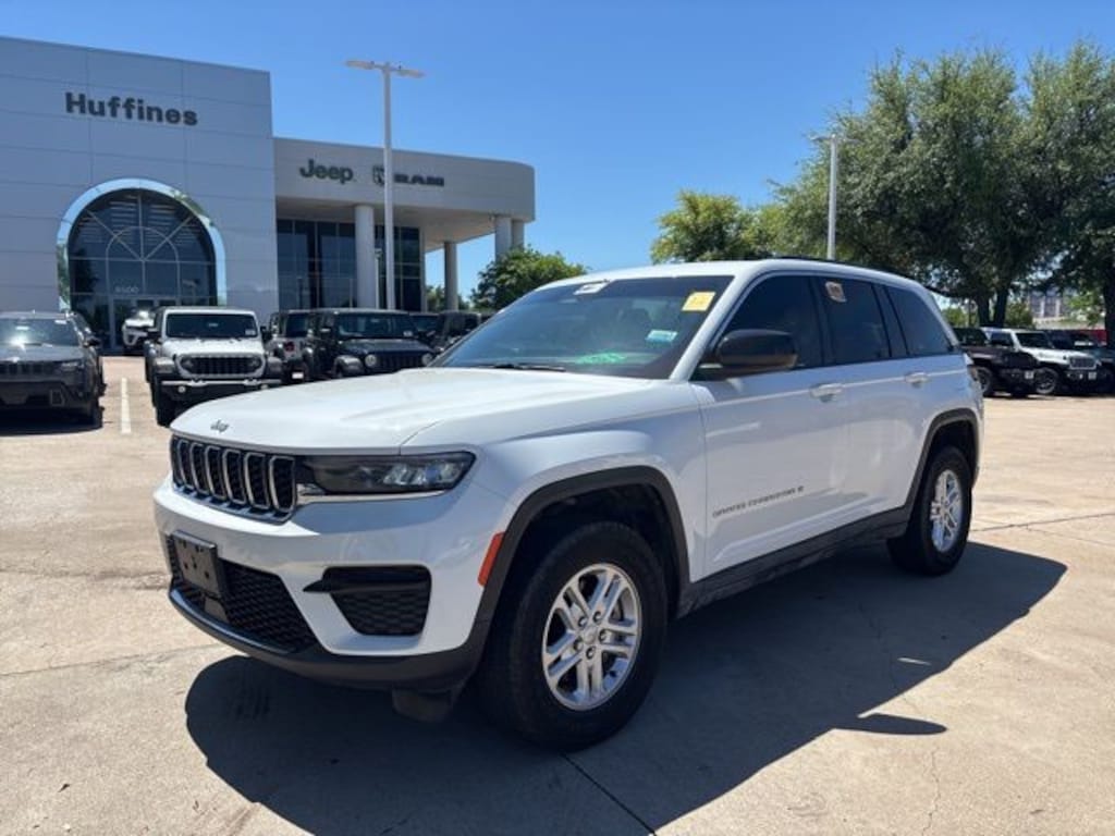 Certified 2025 Jeep Grand Cherokee Laredo SUV