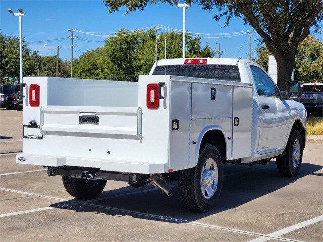 2024 Ram 2500 Tradesman photo 3