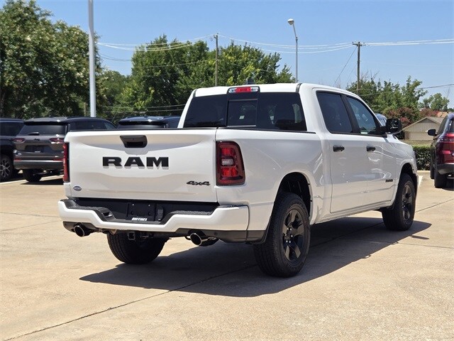 2025 Ram 1500 Tradesman photo 3