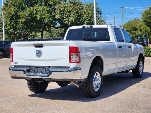 2024 Ram 2500 Tradesman photo 3