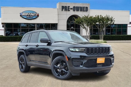 2023 Jeep Grand Cherokee Laredo SUV