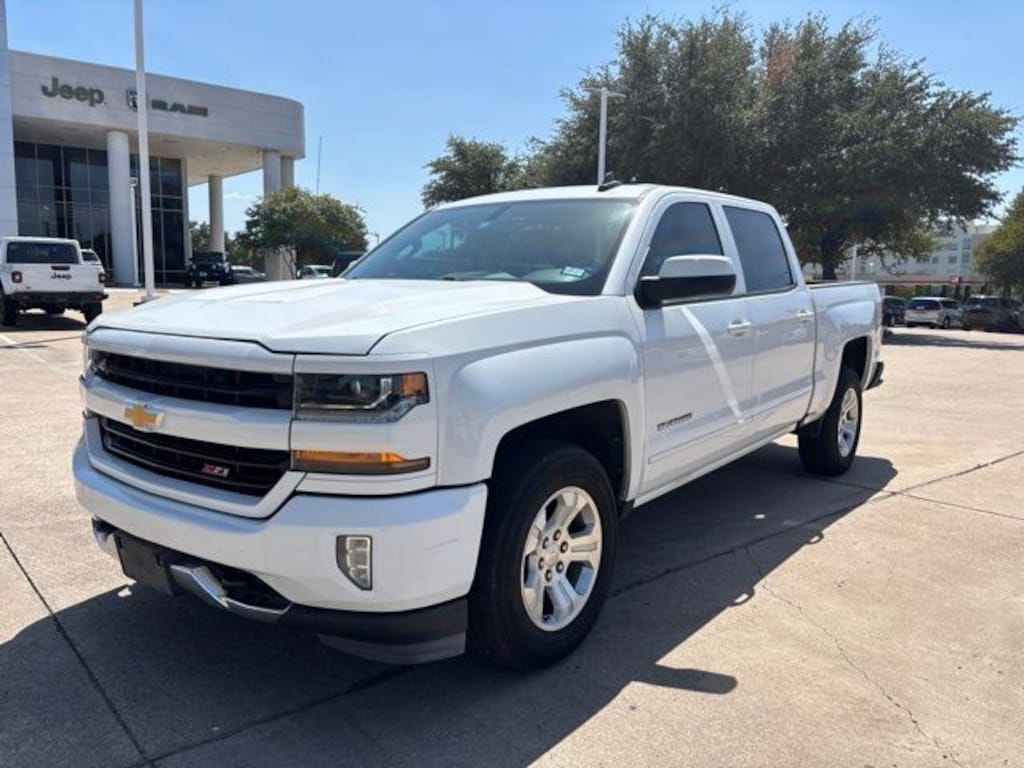 Used 2018 Chevrolet Silverado 1500 LT Truck Crew Cab