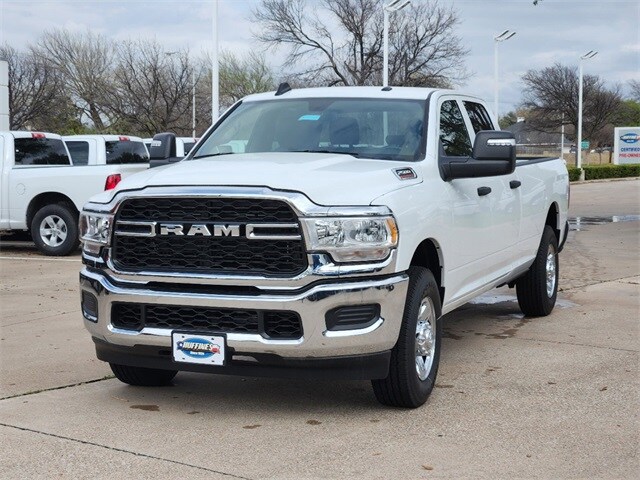 2024 Ram 2500 Tradesman photo 2