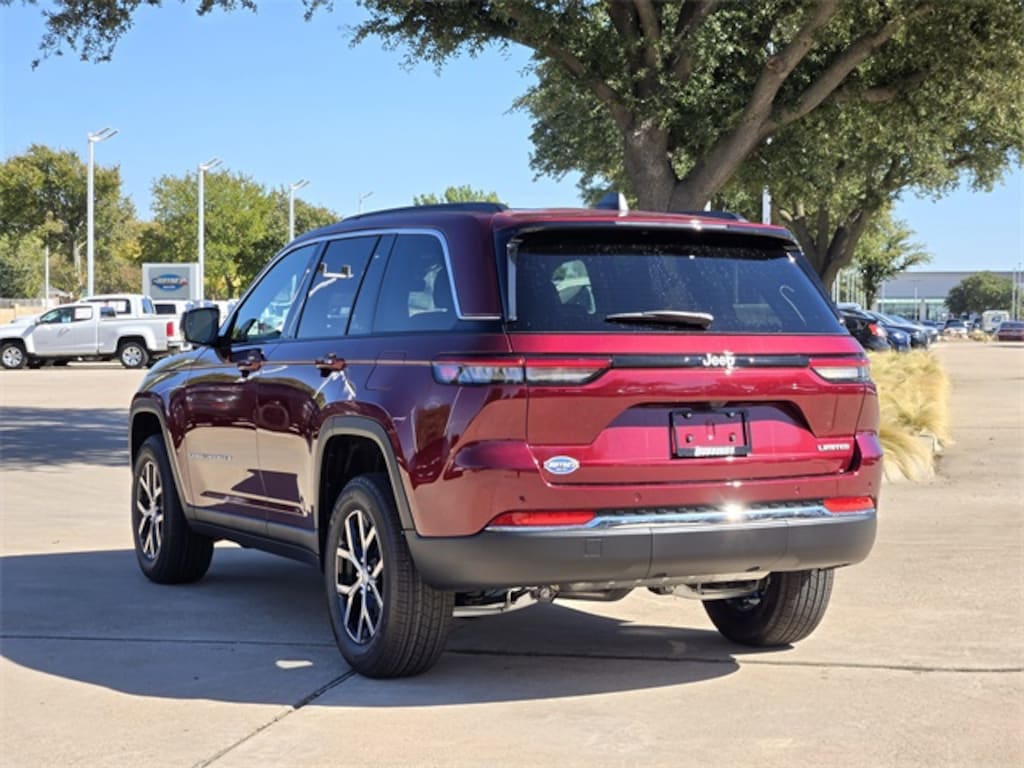 New 2025 Jeep Grand Cherokee LIMITED 4X2 Sport Utility