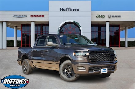 2025 Ram 1500 TRADESMAN CREW CAB 4X4 5'7 BOX Pickup
