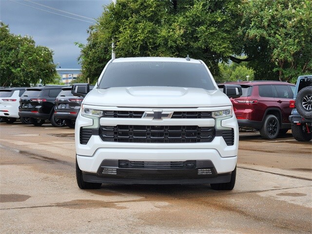2023 Chevrolet Silverado 1500 RST photo 2