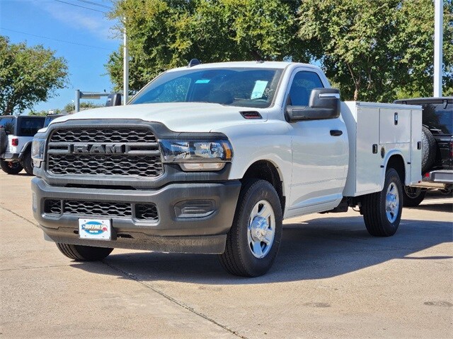 2024 Ram 2500 Tradesman photo 2