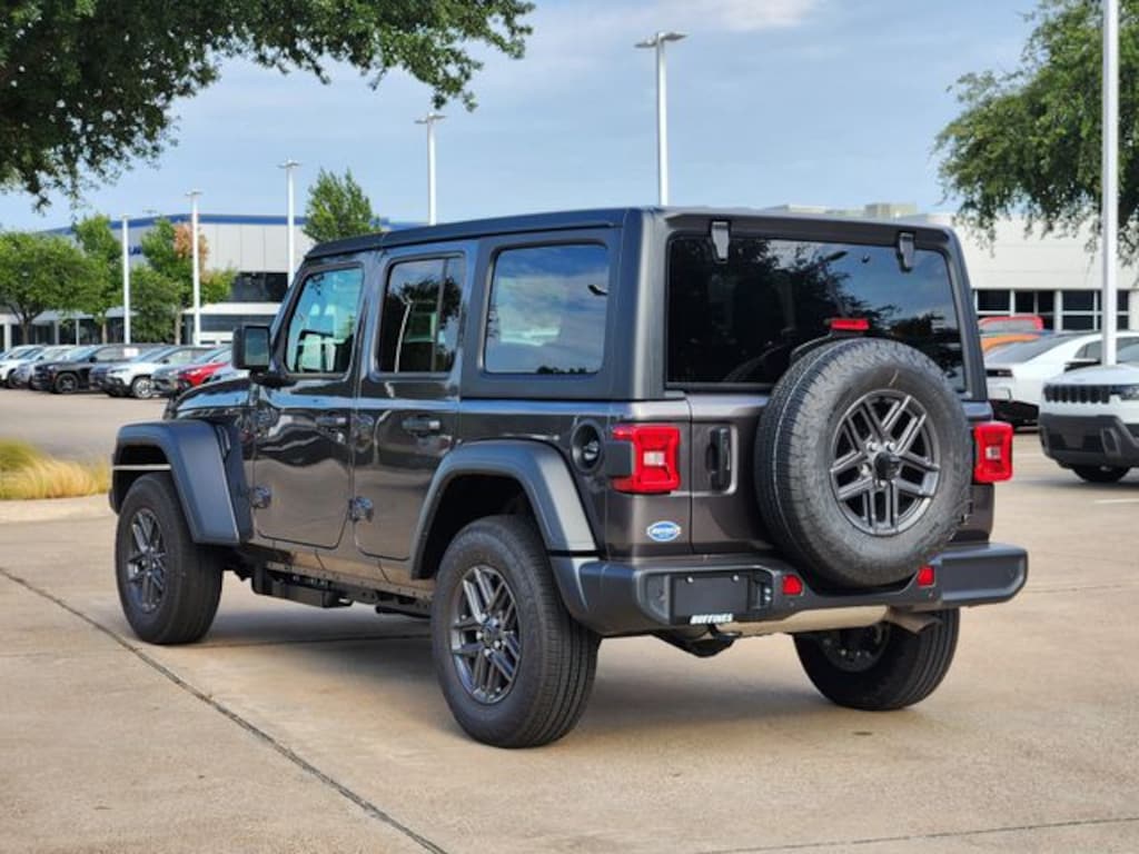 New 2026 Jeep Wrangler 4-DOOR SPORT S Sport Utility