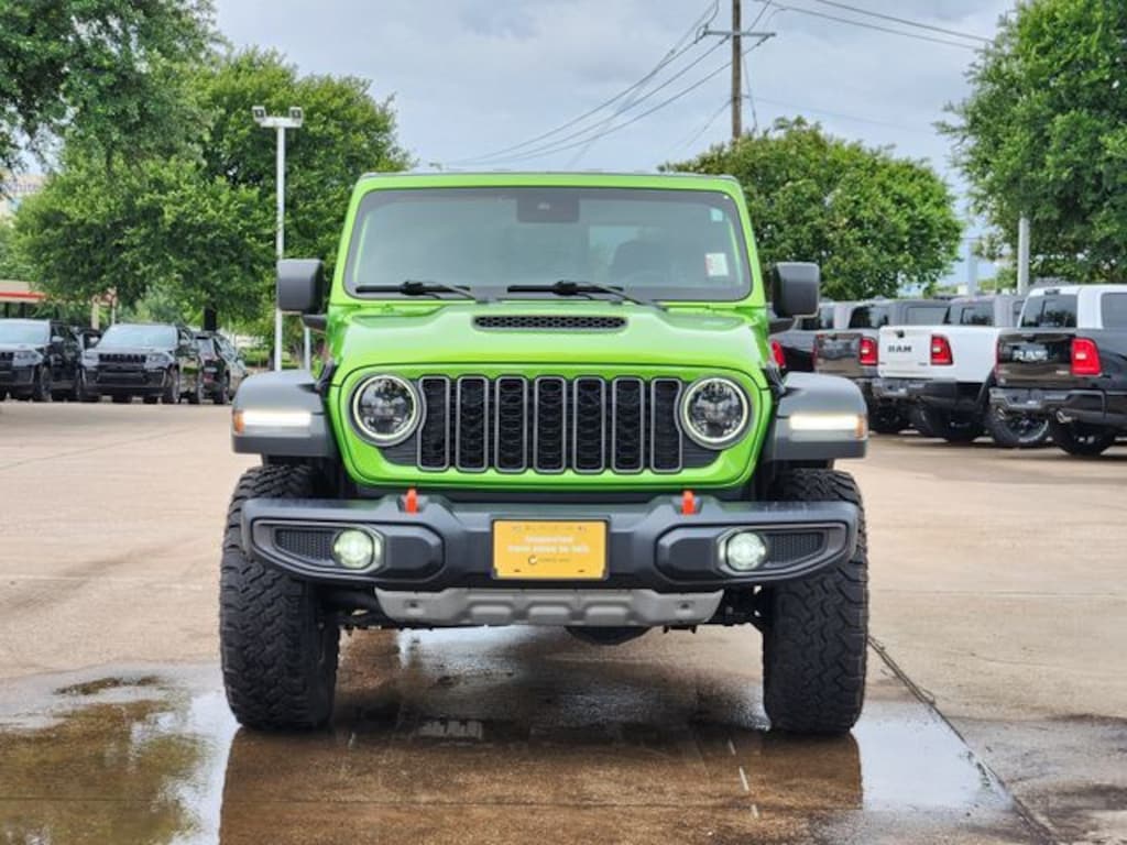 Certified 2025 Jeep Gladiator Mojave Truck Crew Cab