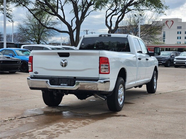 2024 Ram 2500 Tradesman photo 4
