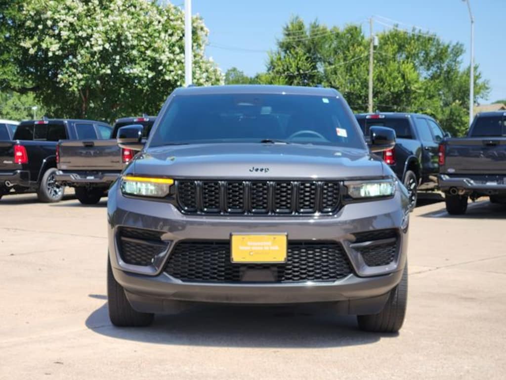 Certified 2023 Jeep Grand Cherokee Laredo SUV
