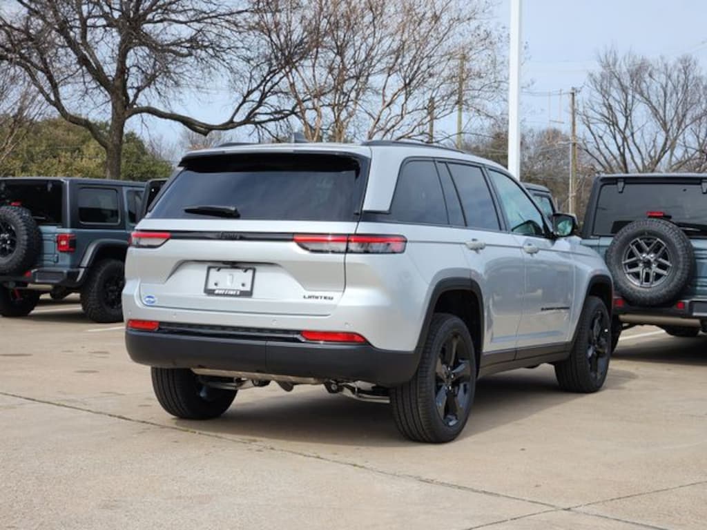 New 2025 Jeep Grand Cherokee LIMITED 4X2 Sport Utility