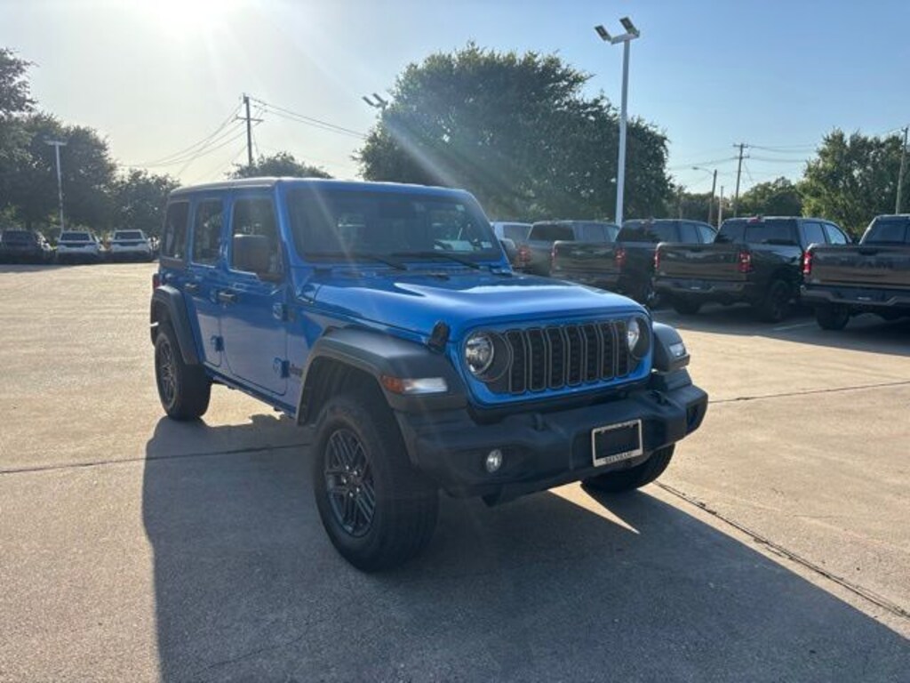 Used 2025 Jeep Wrangler Sport SUV