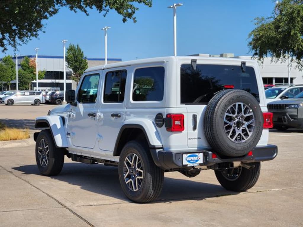 New 2026 Jeep Wrangler 4-DOOR SAHARA Sport Utility