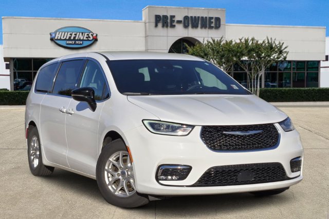 2025 Chrysler Pacifica Select Van Passenger Van