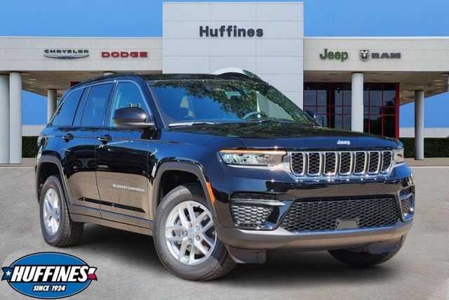New 2026 Jeep Grand Cherokee LAREDO 4X4