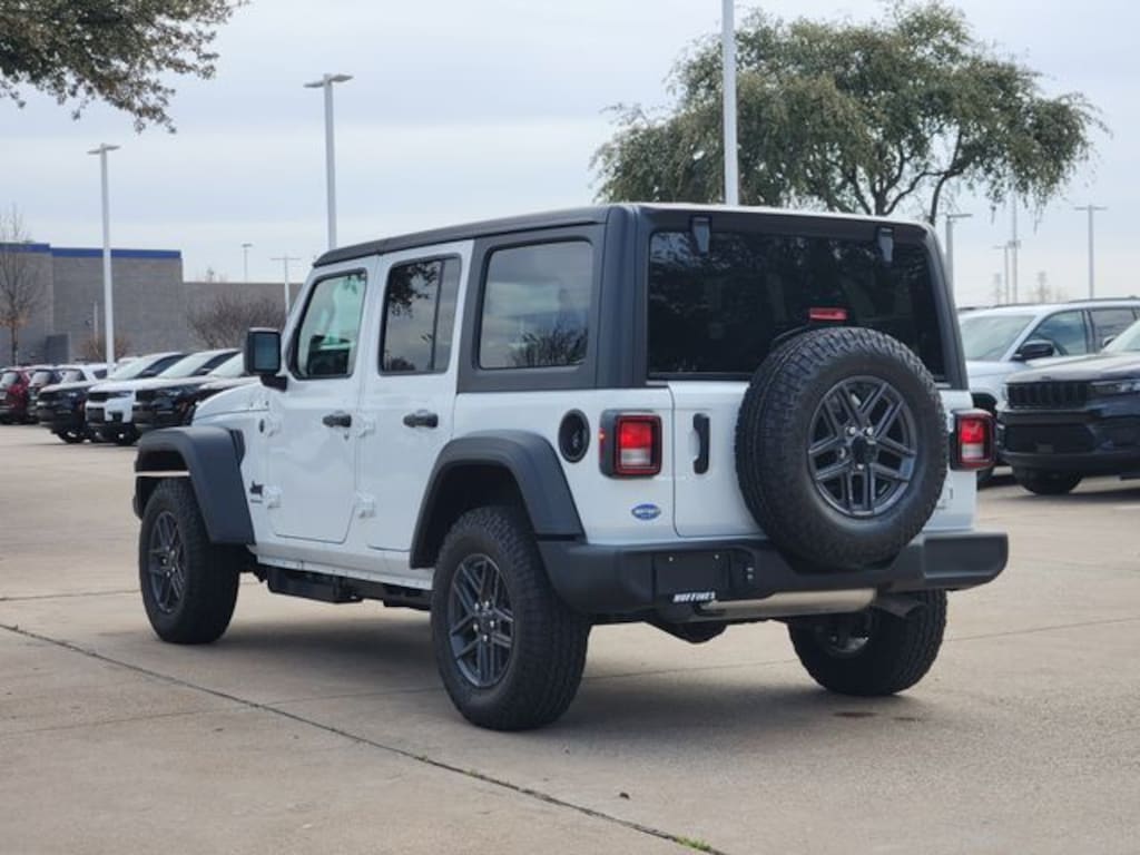 New 2026 Jeep Wrangler 4-DOOR SPORT S Sport Utility