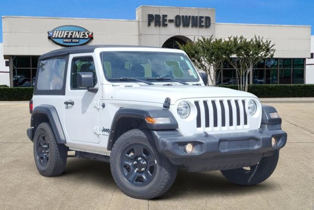 2022 Jeep Wrangler Sport's photo
